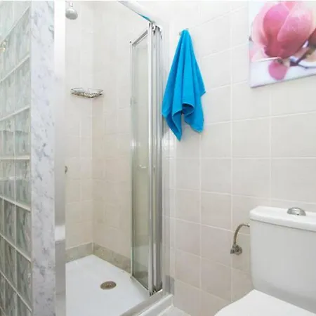 Fabulous 2 Bedroom Property With Outstanding Views Villa Playa Blanca (Lanzarote)